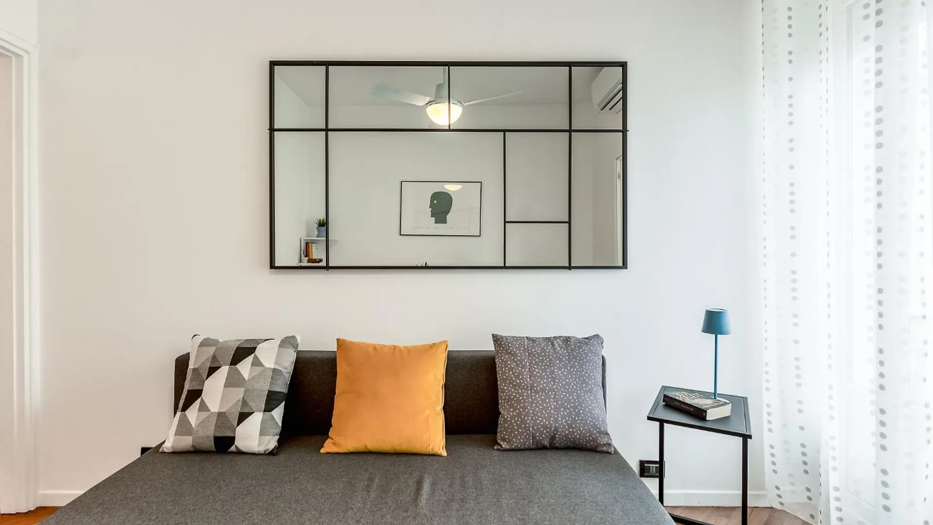 Mac Mahon 9 Apartment Milan 0*,  Italy